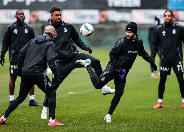BEŞİKTAŞ, ANTALYASPOR MAÇI HAZIRLIKLARINI TAMAMLADI