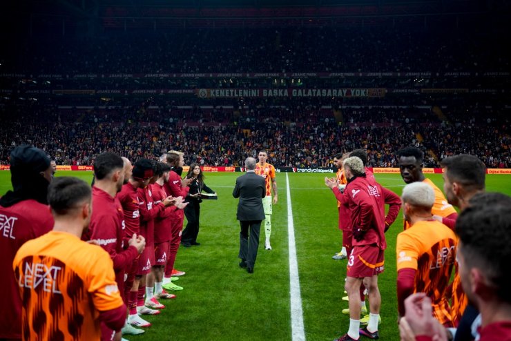 FERNANDO MUSLERA, GALATASARAY’IN LİGDE EN ÇOK FORMA GİYEN OYUNCUSU OLDU