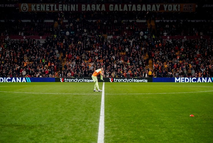 FERNANDO MUSLERA, GALATASARAY’IN LİGDE EN ÇOK FORMA GİYEN OYUNCUSU OLDU