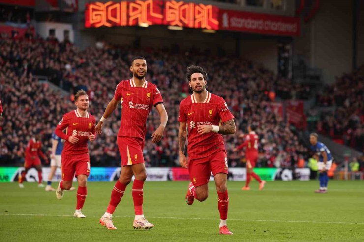 LİVERPOOL HATA YAPMADI, YENİLMEZLİK SERİSİNİ SÜRDÜRDÜ