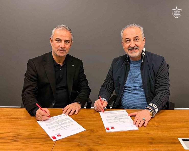 İSMAİL KARTAL, İRAN EKİBİ İLE PERSEPOLİS İLE SÖZLEŞME İMZALADI