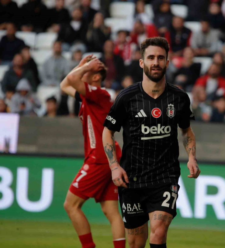 AL-MUSRATİ İLE RAFA SİLVA, CEZALI DURUMA DÜŞTÜ