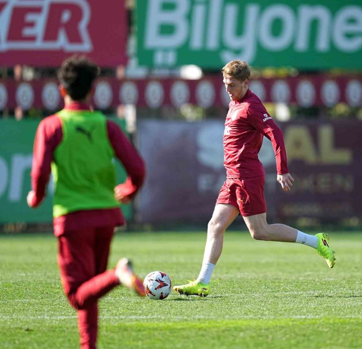 GALATASARAY, AJAX MAÇI HAZIRLIKLARINA BAŞLADI