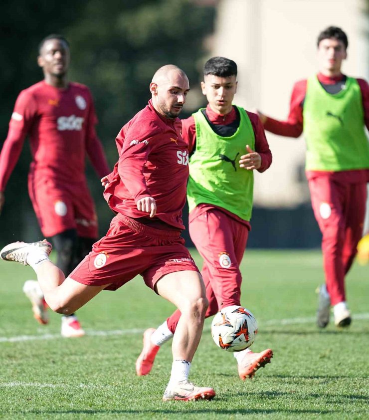 GALATASARAY, AJAX MAÇI HAZIRLIKLARINA BAŞLADI