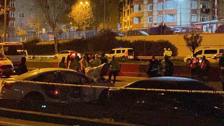 ESENLER’DE 5 ARAÇLI ZİNCİRLEME TRAFİK KAZASI: 1 ÖLÜ, 9 YARALI