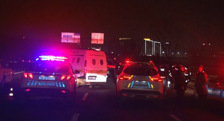 E-5’TE YAN YOLDA FECİ KAZA: OTOMOBİLİN ÇARPTIĞI YAYA ÖLDÜ