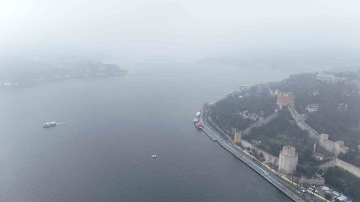 İSTANBUL’DA İKİ YAKA ARASINDA SİS ETKİLİ OLDU