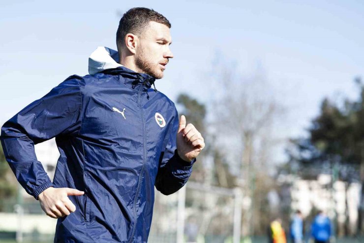 FENERBAHÇE’DE MİDTJYLLAND MAÇI HAZIRLIKLARI BAŞLADI