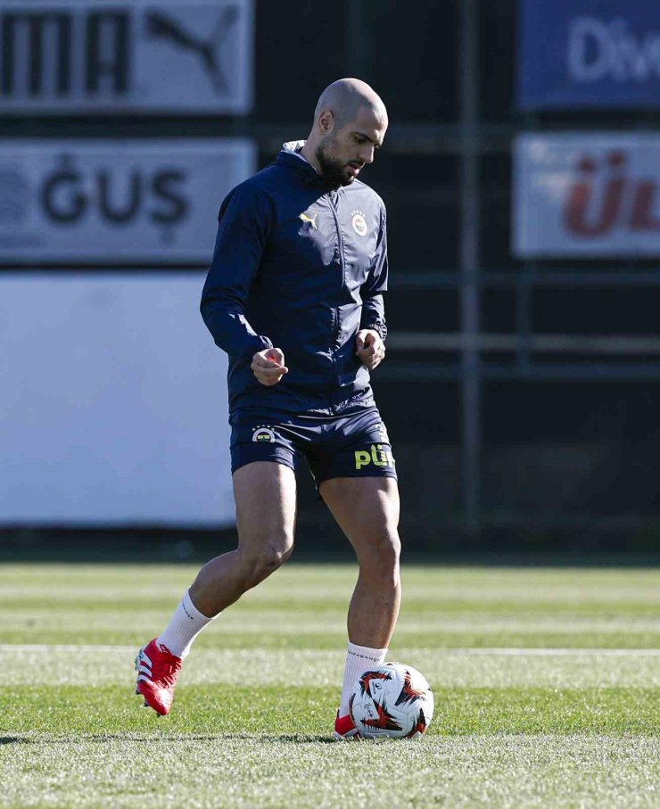 FENERBAHÇE’DE MİDTJYLLAND MAÇI HAZIRLIKLARI BAŞLADI