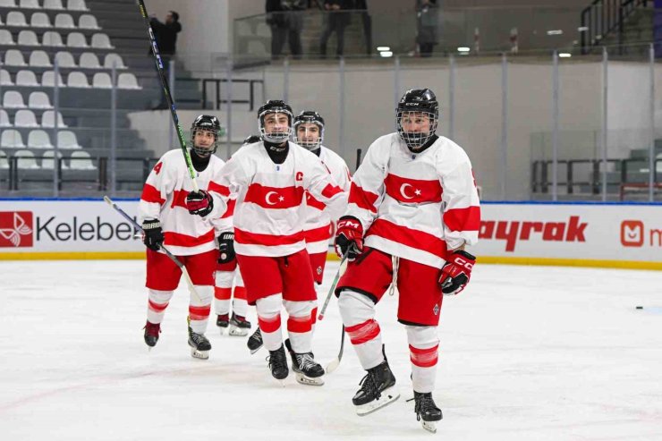 IIHF 20 YAŞ ALTI ERKEKLER DÜNYA ŞAMPİYONASI: TÜRKİYE: 9 - BOSNA HERSEK: 1
