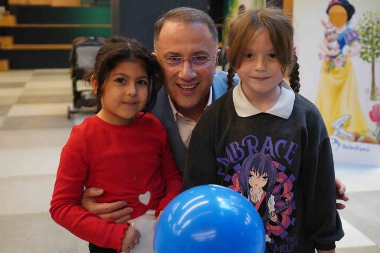 BEYLİKDÜZÜ 10. YARIYIL ŞENLİĞİ DEVAM EDİYOR