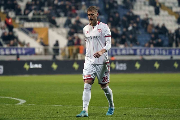 TRENDYOL SÜPER LİG: EYÜPSPOR: 0 - SİVASSPOR: 0 (İLK YARI)