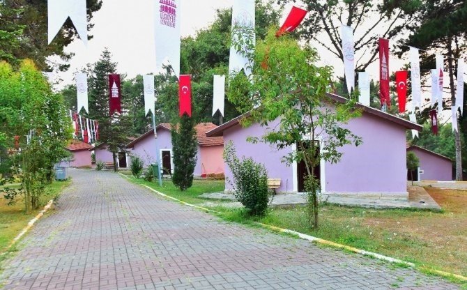 BEYOĞLU’NDA ÜNİVERSİTE ÖĞRENCİLERİNE KIŞ KAMPI MÜJDESİ