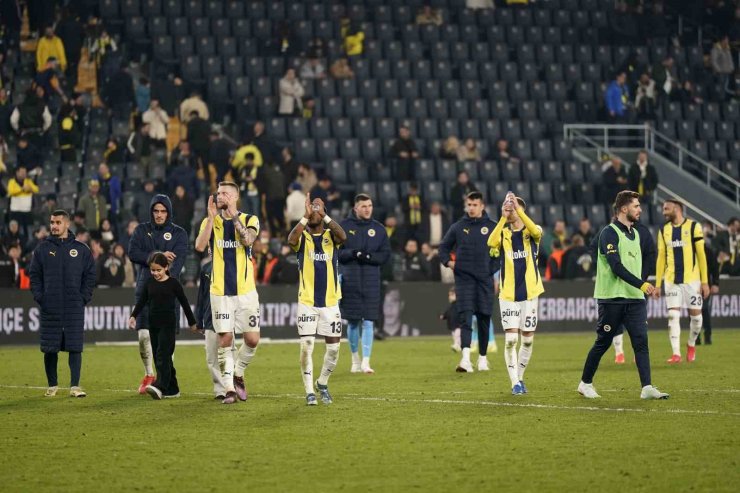 FENERBAHÇE, GOLCÜLERİYLE GERİ DÖNÜŞE İMZA ATTI