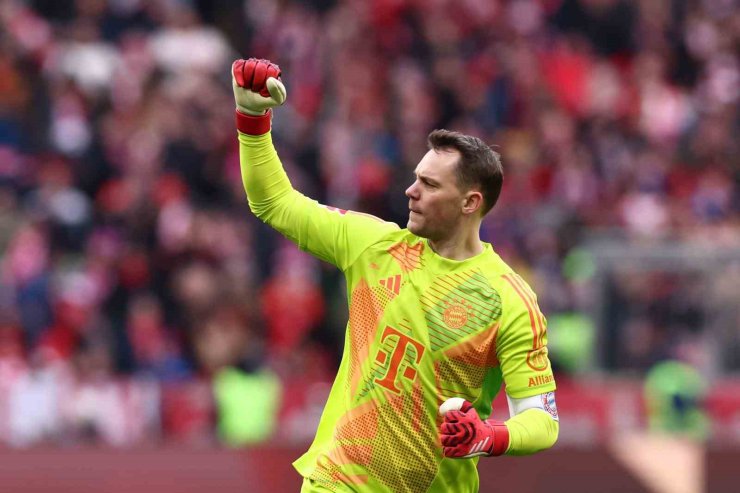 MANUEL NEUER, BAYERN’LE SÖZLEŞMESİNİ 2026’YA KADAR UZATTI