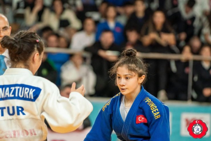 ÜMRANİYE’DEN BİR ŞAMPİYONLUK BAŞARISI DAHA