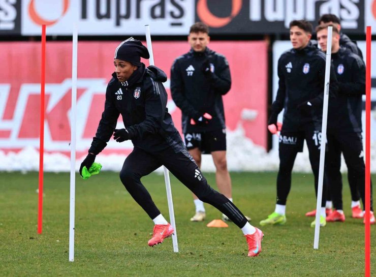 BEŞİKTAŞ, SİVASSPOR MAÇININ HAZIRLIKLARINI SÜRDÜRDÜ