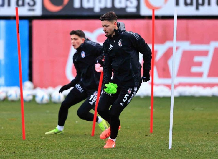 BEŞİKTAŞ, SİVASSPOR MAÇININ HAZIRLIKLARINI SÜRDÜRDÜ