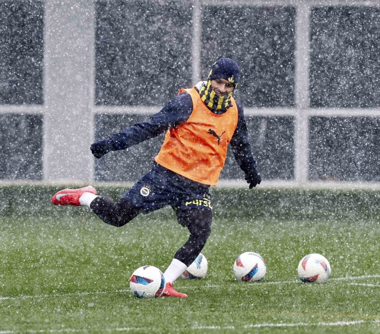 FENERBAHÇE’DE, ALANYASPOR MAÇI HAZIRLIKLARI BAŞLADI