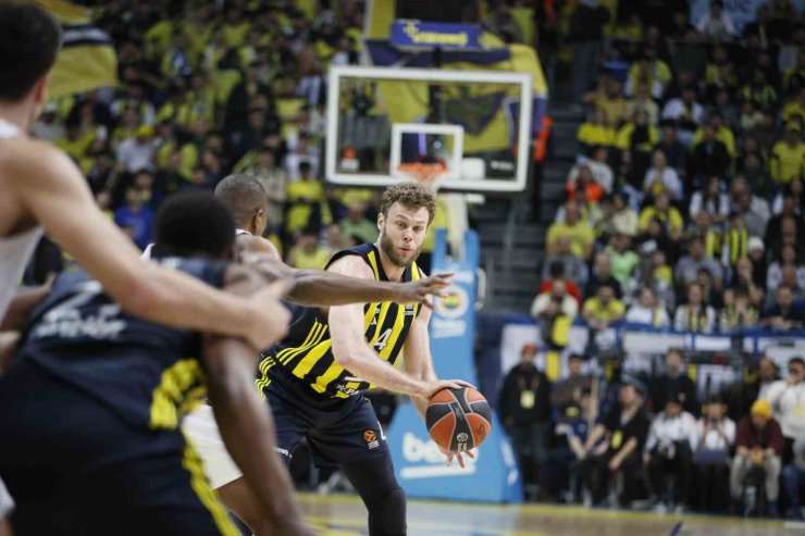 THY EUROLEAGUE: FENERBAHÇE: 78 - REAL MADRİD: 67