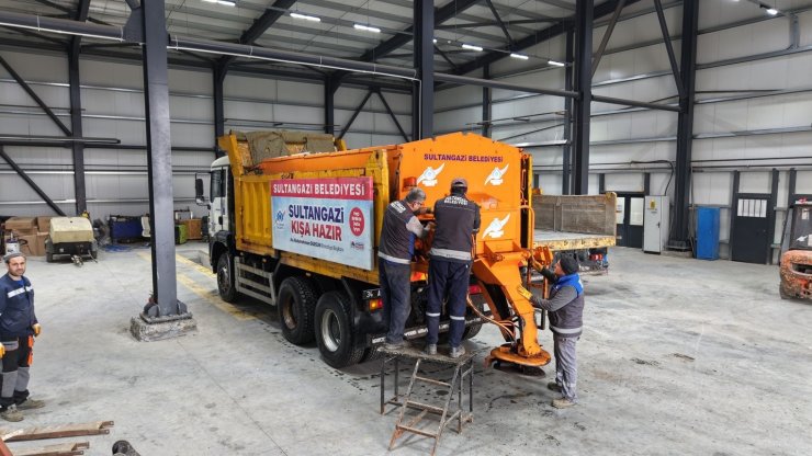 KAR YAĞIŞI İÇİN SULTANGAZİ’DE EKİPLER TEYAKKUZDA