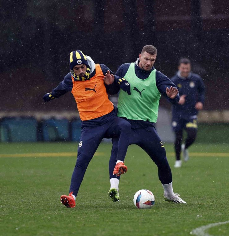 FENERBAHÇE’DE, ALANYASPOR MAÇININ HAZIRLIKLARI DEVAM ETTİ