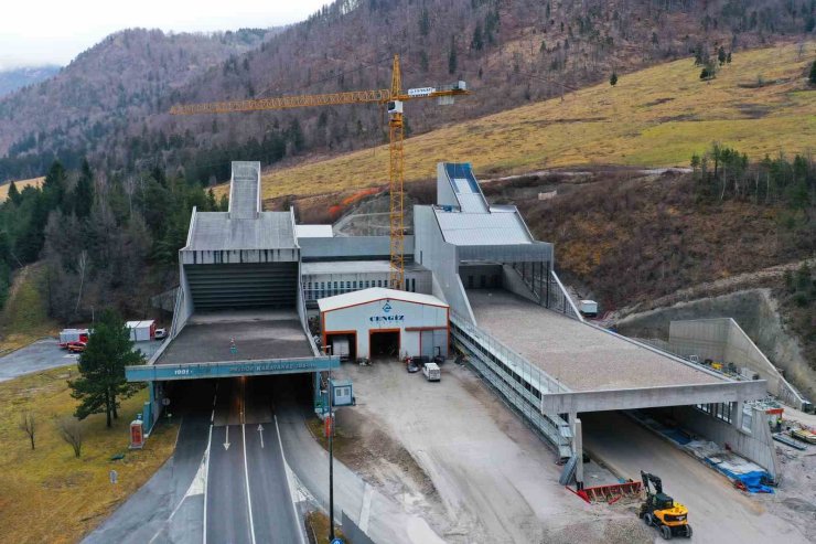 KARAVANKE TÜNELİ’NDE ALTYAPI TAMAMLANDI, ARAÇ GEÇİŞLERİ 2026 YILINDA BAŞLAYACAK