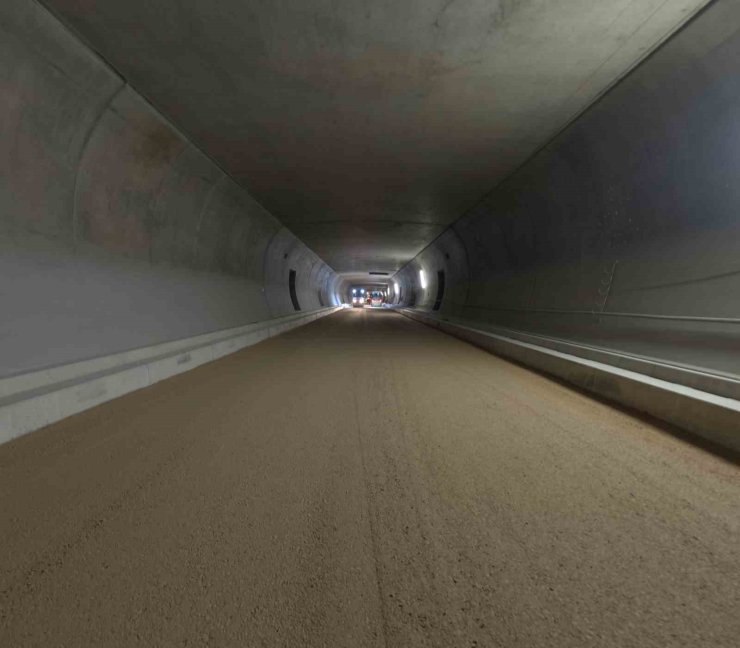 KARAVANKE TÜNELİ’NDE ALTYAPI TAMAMLANDI, ARAÇ GEÇİŞLERİ 2026 YILINDA BAŞLAYACAK