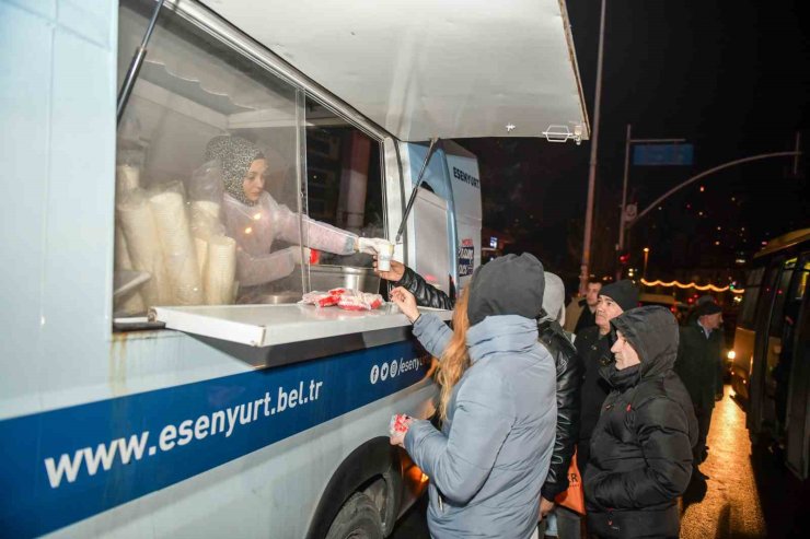 SOĞUK KIŞ GÜNLERİNDE VATANDAŞIN İÇİNİ ISITAN HİZMET