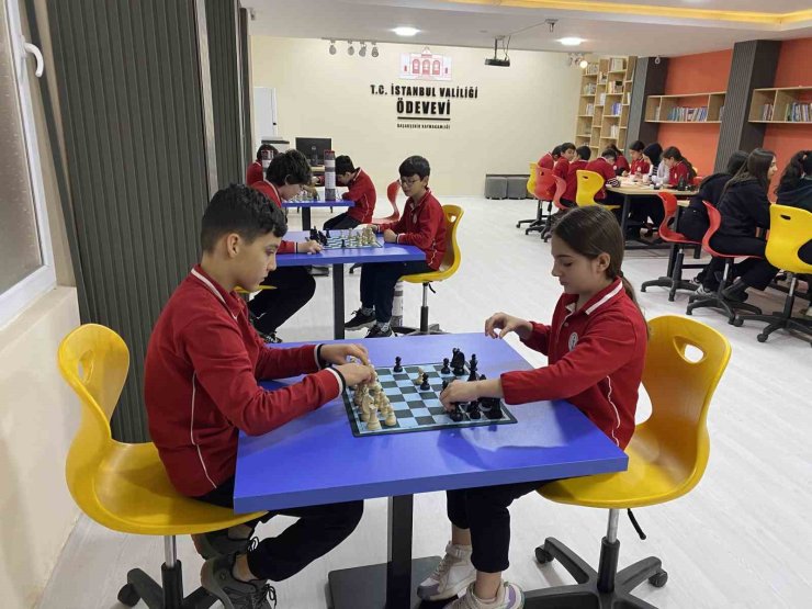 İSTANBUL’DA 39 İLÇEDE 158 "ÖDEV EVİ" AÇILDI