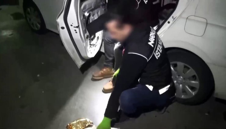 İSTANBUL’DA UYUŞTURUCU OPERASYONU: 3 GÖZALTI