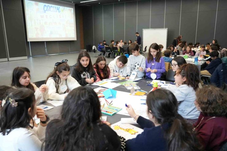 KADIKÖY BELEDİYESİ ÇOCUK MECLİSİ’NİN YENİ DÖNEM ÇALIŞMALARI BAŞLADI