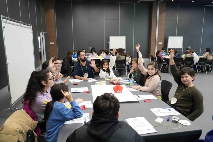 KADIKÖY BELEDİYESİ ÇOCUK MECLİSİ’NİN YENİ DÖNEM ÇALIŞMALARI BAŞLADI