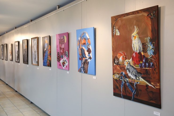 KÜÇÜKÇEKMECE’DE 3 GENÇ YETENEKTEN ‘BEN, SEN, O BİR ARADA’ RESİM SERGİSİ