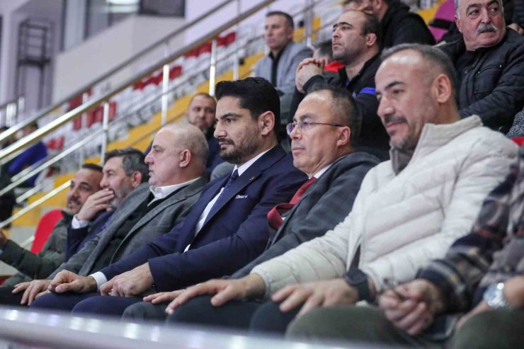 U23 SERBEST TÜRKİYE GÜREŞ ŞAMPİYONASI’NDA İLK GÜN SONA ERDİ