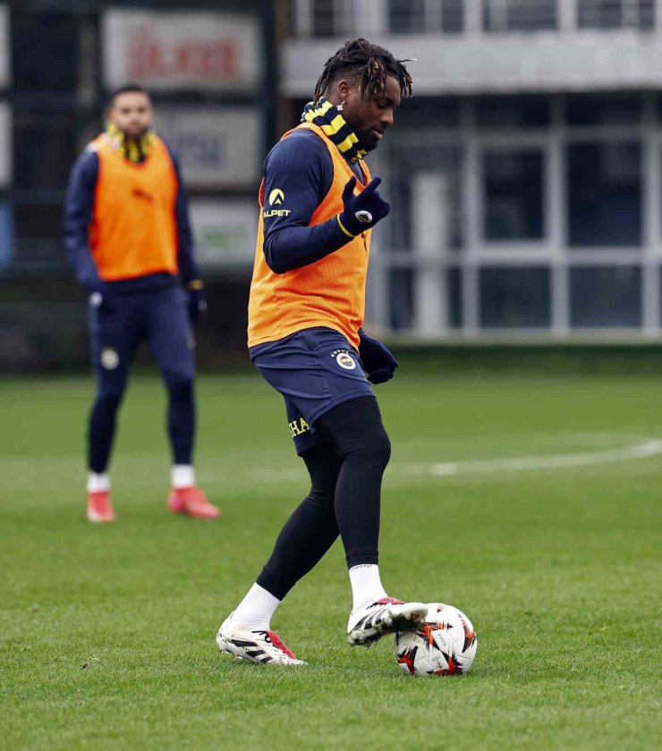 FENERBAHÇE, ANDERLECHT MAÇI HAZIRLIKLARINA BAŞLADI