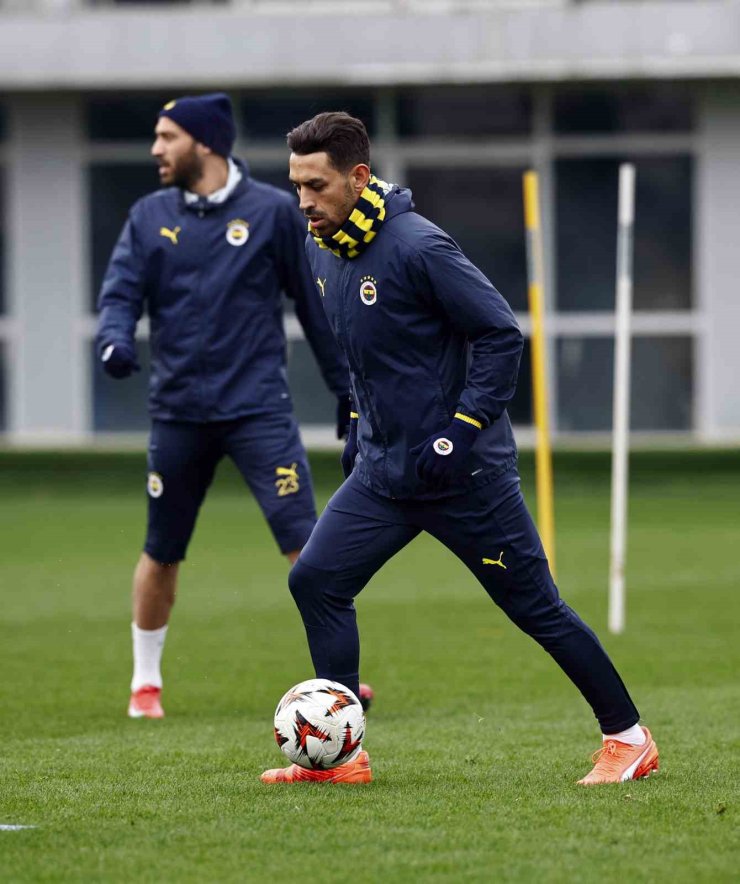 FENERBAHÇE, ANDERLECHT MAÇI HAZIRLIKLARINA BAŞLADI