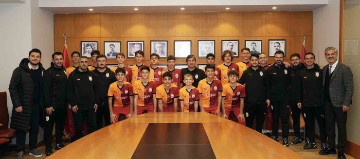 GALATASARAY FUTBOL AKADEMİSİ’NE 16 OYUNCU KATILDI