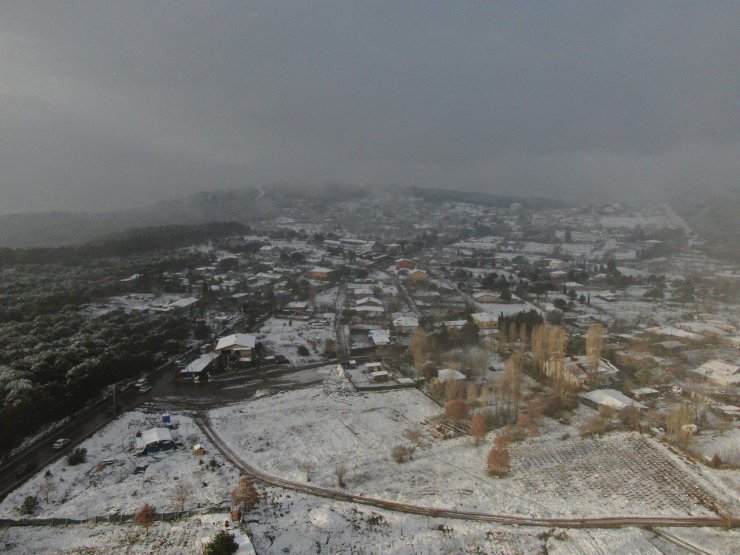 ANADOLU YAKASI’NIN YÜKSEK KESİMLERİ BEYAZA BÜRÜNDÜ