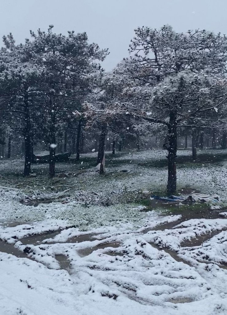 ANADOLU YAKASI’NIN YÜKSEK KESİMLERİ BEYAZA BÜRÜNDÜ