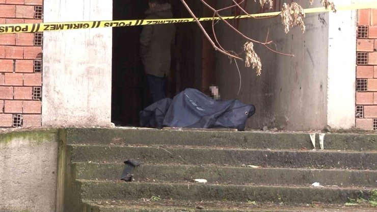 KARTAL’DA 4 GÜNDÜR KAYIP OLARAK ARANAN ŞAHIS İNŞAATTA ÖLÜ BULUNDU