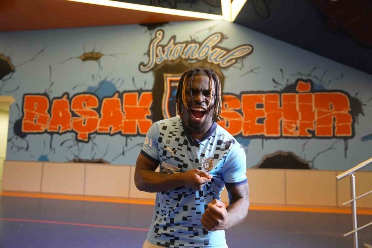 BAŞAKŞEHİR, 5 FUTBOLCU TRANSFER ETTİ