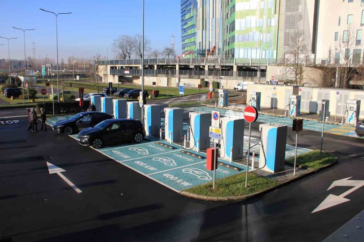 VESTEL MOBİLİTE YENİLİKÇİ ŞARJ ÇÖZÜMLERİYLE AVRUPA’DA ÖNE ÇIKIYOR