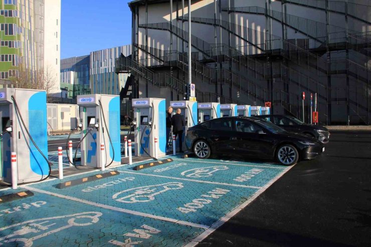 VESTEL MOBİLİTE YENİLİKÇİ ŞARJ ÇÖZÜMLERİYLE AVRUPA’DA ÖNE ÇIKIYOR