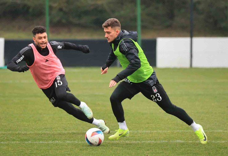 BEŞİKTAŞ’TA ELAN RİCARDO, TAKIMLA İLK ANTRENMANINA ÇIKTI