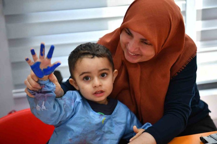 KÜÇÜK ÇOCUKLARA ÖZEL "OYNASIN DA BÜYÜSÜN" ETKİNLİKLERİ BAŞLADI