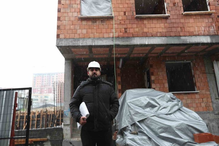 GENÇ MİMAR, BAĞCILAR KARİYER MERKEZİ SAYESİNDE 1 SAATTE İŞ SAHİBİ OLDU