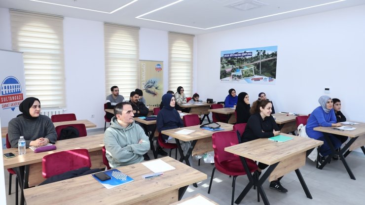SULTANGAZİ’DE GELECEĞİN KARİKATÜRİSTLERİNDEN SANAT AKADEMİLERİ’NE BÜYÜK İLGİ