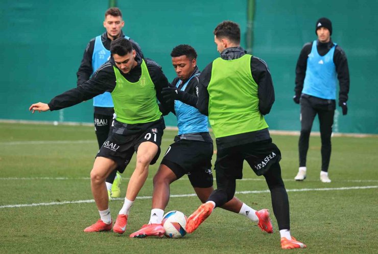 BEŞİKTAŞ, TRABZONSPOR MAÇININ HAZIRLIKLARINI TAMAMLADI