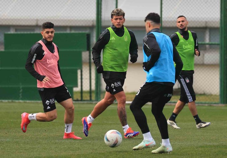 BEŞİKTAŞ, TRABZONSPOR MAÇININ HAZIRLIKLARINI TAMAMLADI